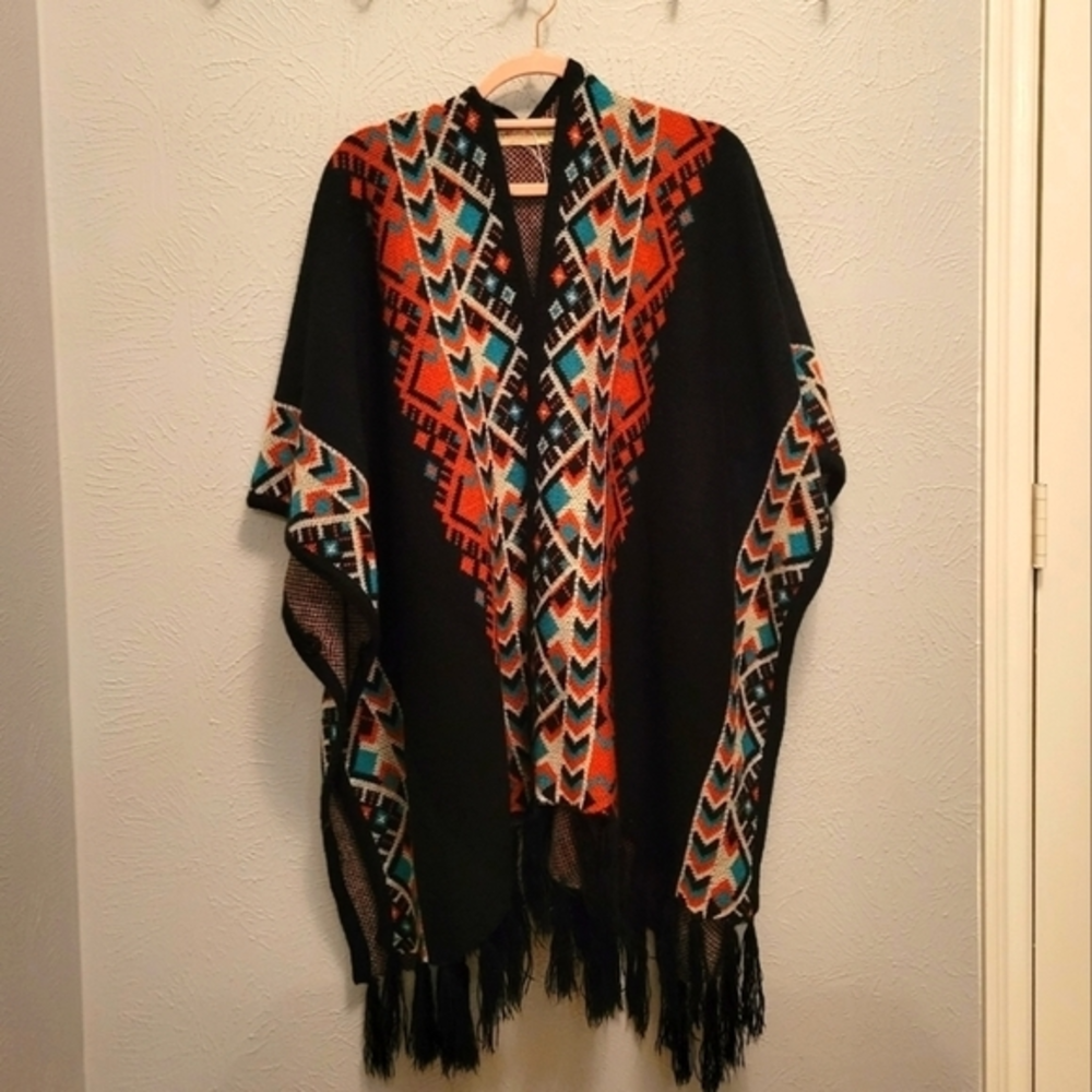 Southwestern Poncho by Bella Berry‎